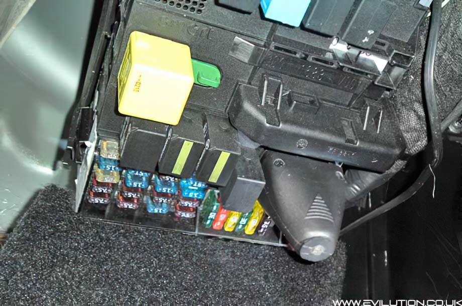 Smart Car Diagnostic Plug Location