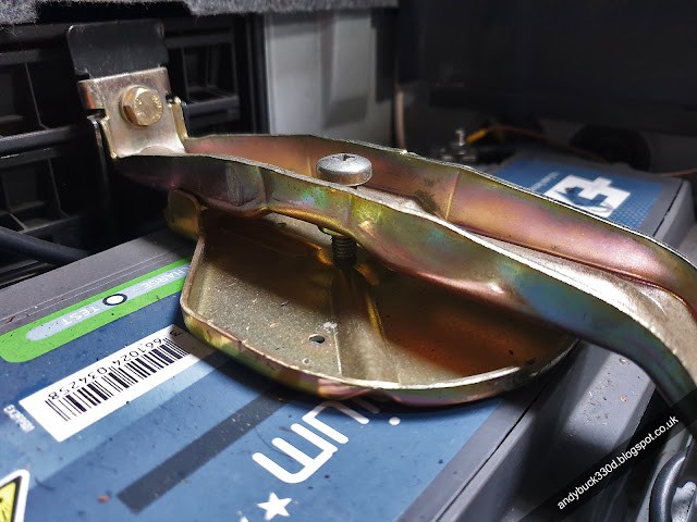 BMW E46 OEM Battery Clamp Top Plate