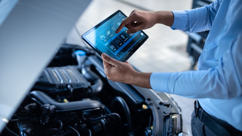 OBD2 scanner in use